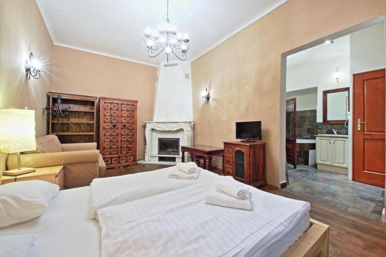 פראג Rose Antique Apartment מראה חיצוני תמונה
