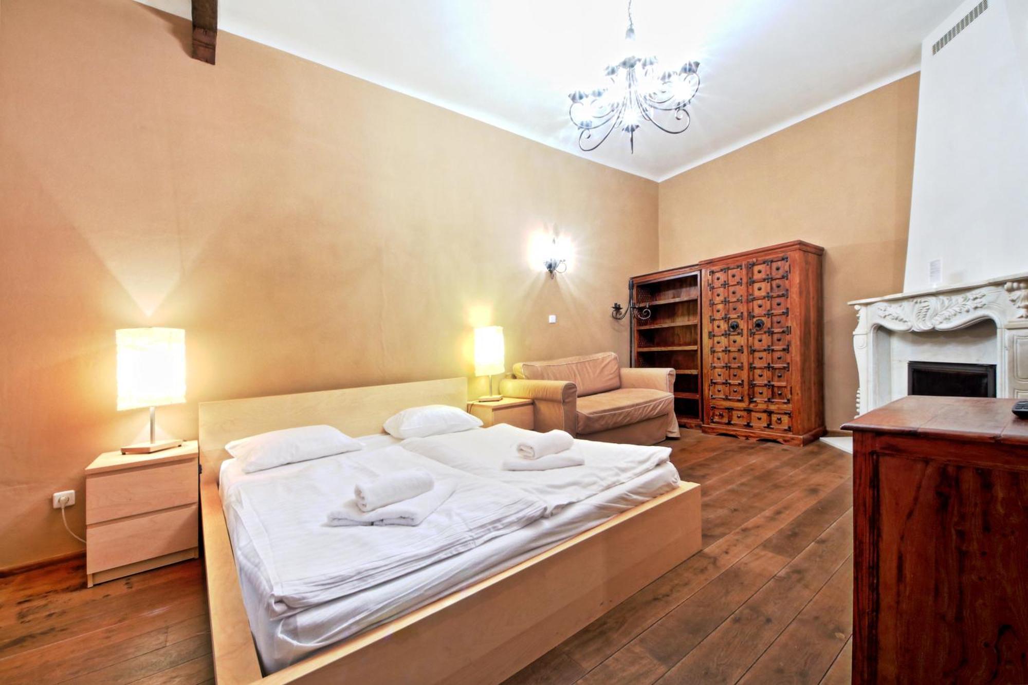 פראג Rose Antique Apartment מראה חיצוני תמונה
